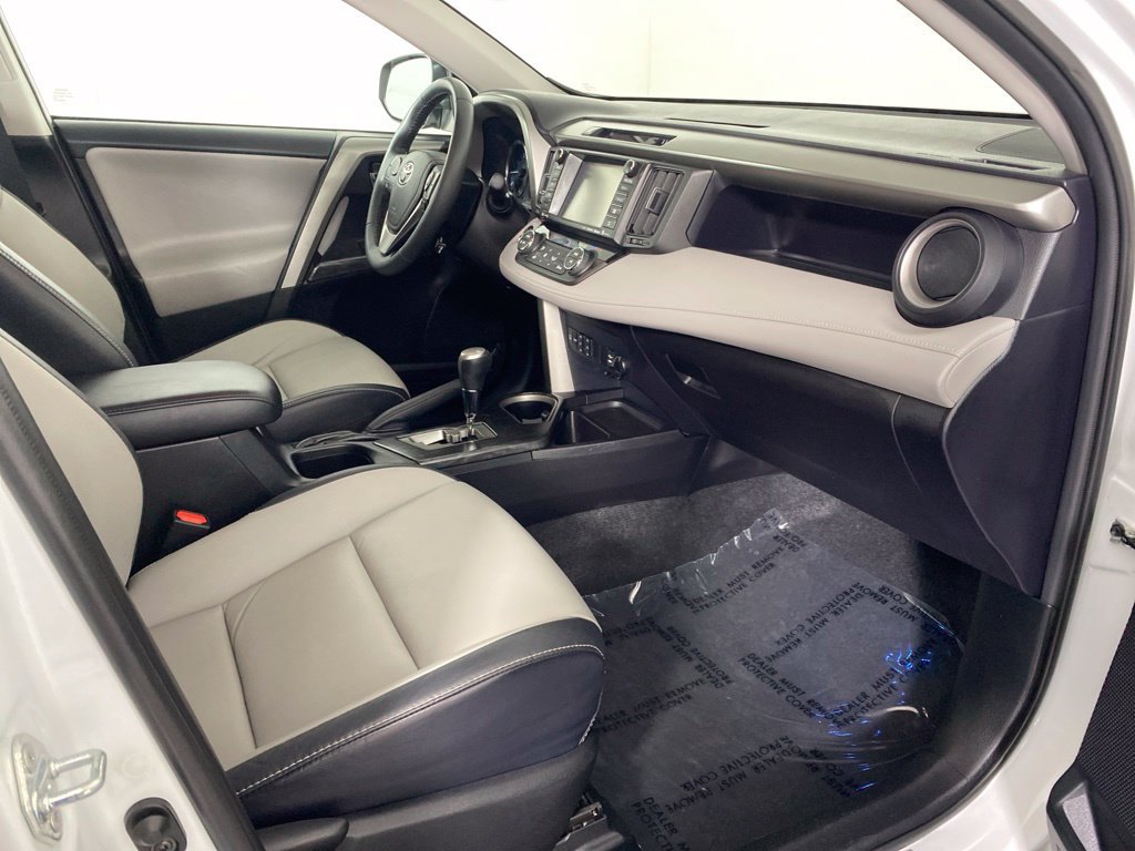 Used 2017 Toyota RAV4 Platinum w/ All Weather Liner Package AWD/4WD image 32