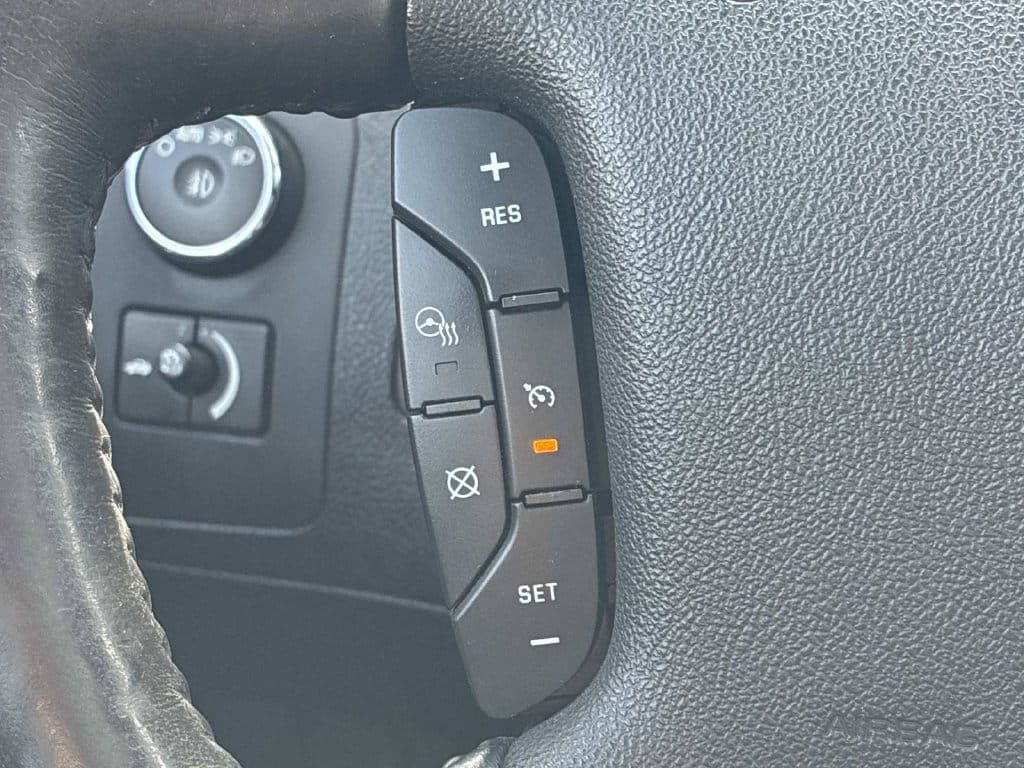 Used 2007 Cadillac DTS Luxury I w/ Sun And Navigation Package FWD image 27