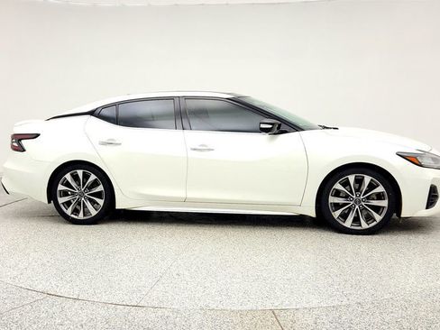 Used 2023 Nissan Maxima Platinum w/ Sport Mat Group FWD image 4