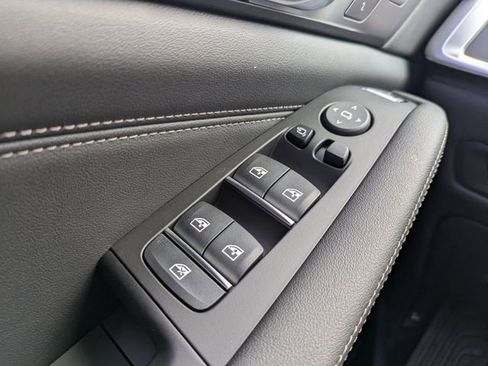 New 2026 BMW X5 xDrive40i w/ M Sport Package image 27