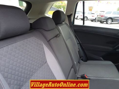 Used 2019 Volkswagen Tiguan S image 34
