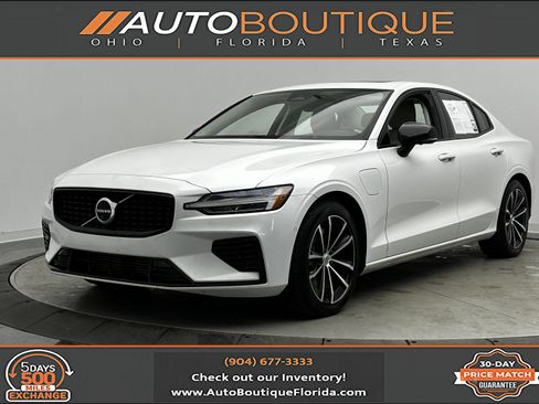 Used 2023 Volvo S60 T8 Plus image 1
