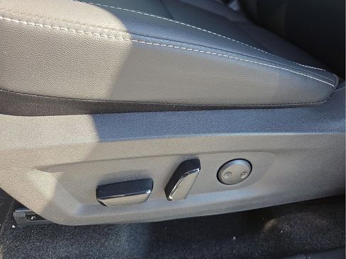 New 2025 Nissan Murano SV image 13