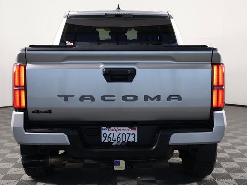 Used 2024 Toyota Tacoma TRD Off-Road image 5