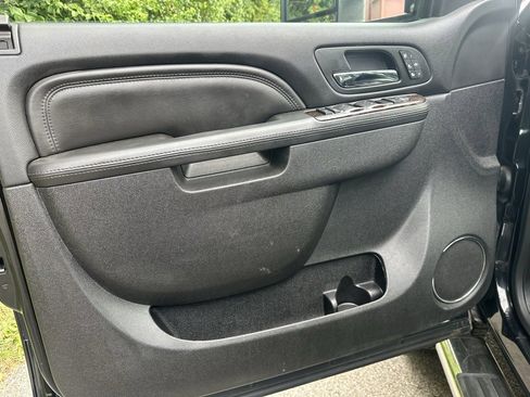 Used 2012 GMC Sierra 2500 Denali w/ Suspension Package, Off-Road image 11