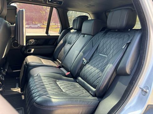 Used 2019 Land Rover Range Rover SV Autobiography Dynamic image 16