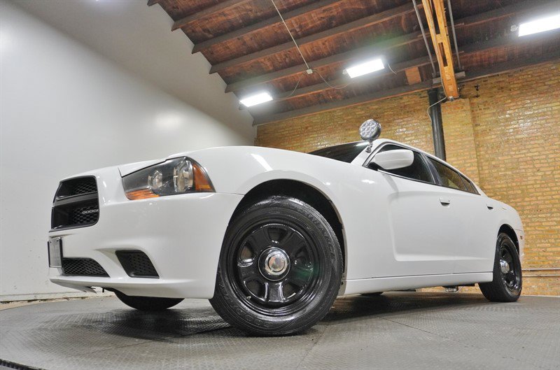 Used 2014 Dodge Charger Police RWD image 3
