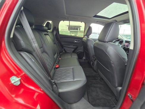Certified 2025 Nissan Rogue Platinum w/ Tech Package AWD/4WD image 15