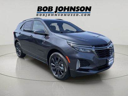 Used 2022 Chevrolet Equinox RS w/ Infotainment Package