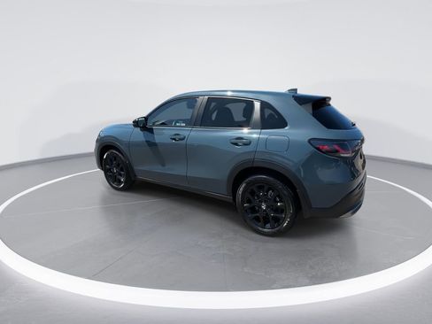 Used 2024 Honda HR-V Sport image 11