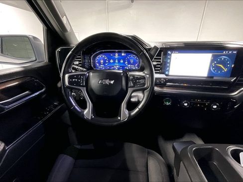 Used 2023 Chevrolet Silverado 1500 RST AWD/4WD image 6
