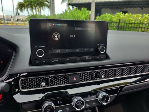Used 2025 Honda Civic Sport image 19