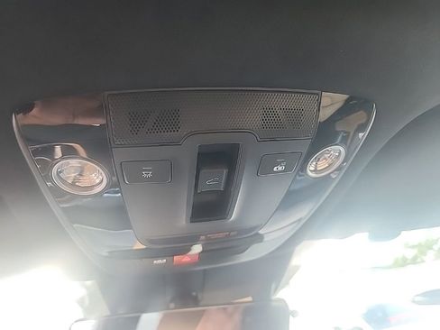 Certified 2025 Kia Sorento SX Prestige w/ Olive Brown Leather Package AWD/4WD image 24