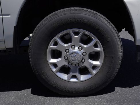 Used 2023 RAM 2500 Laramie AWD/4WD image 5