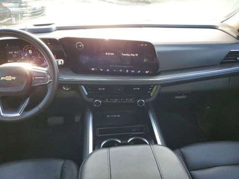 Used 2025 Chevrolet Tahoe LT AWD/4WD image 12