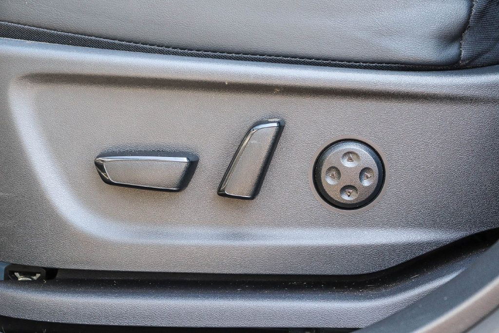 Used 2024 Nissan Ariya FWD image 20