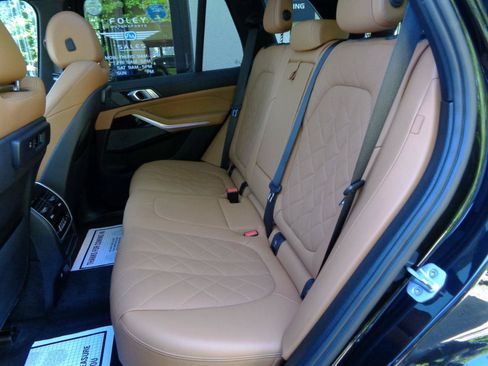 Used 2023 BMW X5 xDrive40i w/ M Sport Package AWD/4WD image 18