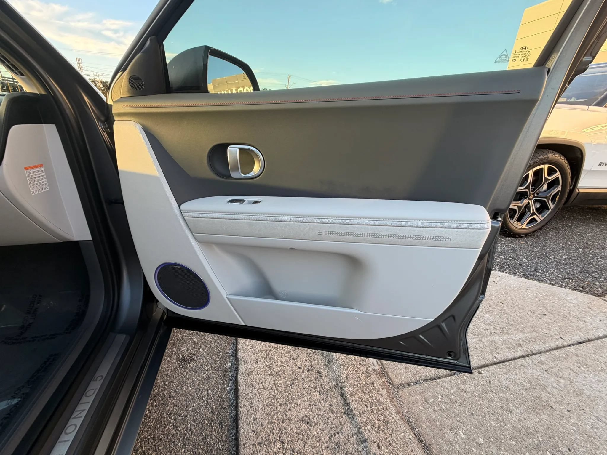 Used 2023 Hyundai Ioniq 5 Limited RWD image 19