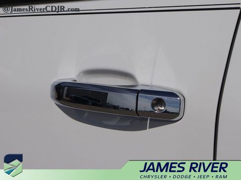 Used 2015 Chevrolet Silverado 3500 LTZ w/ Duramax Plus Package AWD/4WD image 19