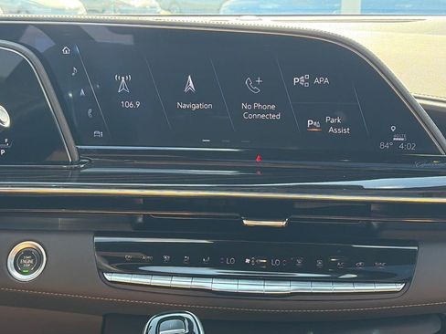 Used 2021 Cadillac Escalade Premium Luxury w/ Driver Assist Tech Package AWD/4WD image 16
