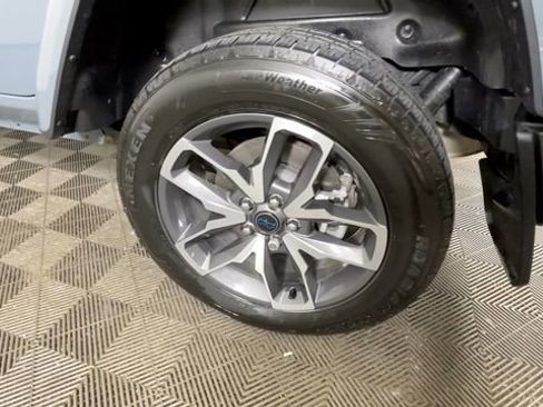 Used 2024 Jeep Wrangler Unlimited w/ Convenience Group AWD/4WD image 21