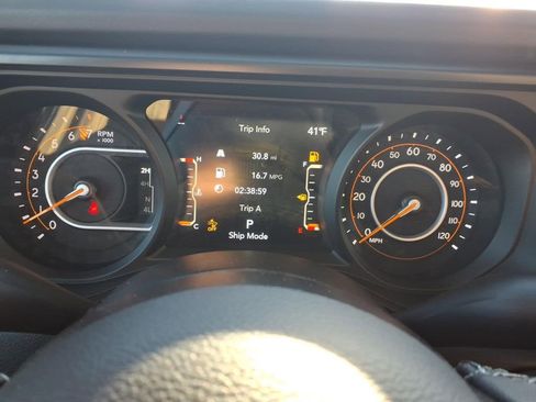 New 2026 Jeep Gladiator Sport AWD/4WD image 17