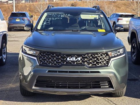 Used 2022 Kia Sorento S image 6