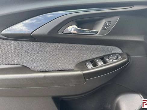 Certified 2023 Chevrolet TrailBlazer LT FWD image 11