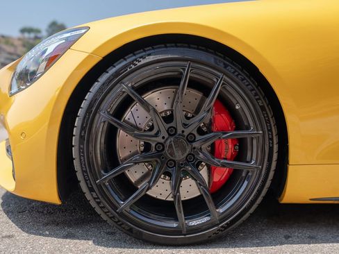 Used 2018 Mercedes-Benz AMG GT C image 7