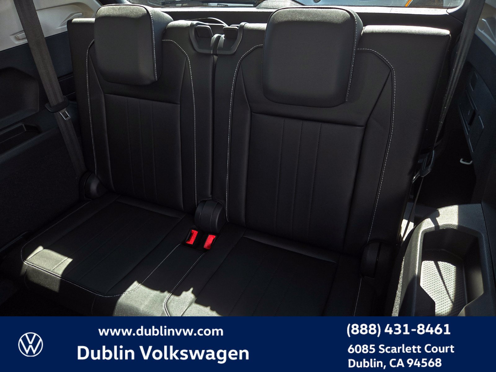 Certified 2023 Volkswagen Tiguan SE FWD image 22