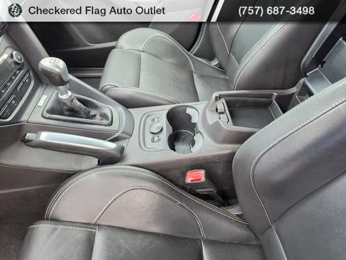 Used 2013 Ford Focus ST FWD image 39