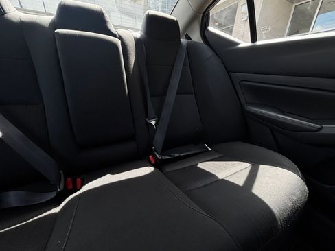 Used 2025 Nissan Altima 2.5 SV image 40