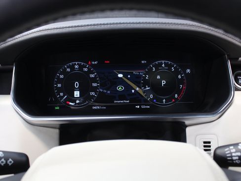 Used 2022 Land Rover Range Rover P525 Westminster Edition AWD/4WD image 57