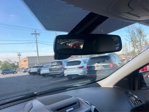 Used 2014 Ford Escape Titanium FWD image 17