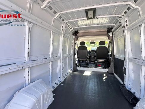 Used 2025 RAM ProMaster 2500 w/ Convenience Group FWD image 15