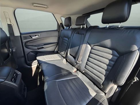 Used 2018 Ford Edge SEL w/ Equipment Group 201A image 17