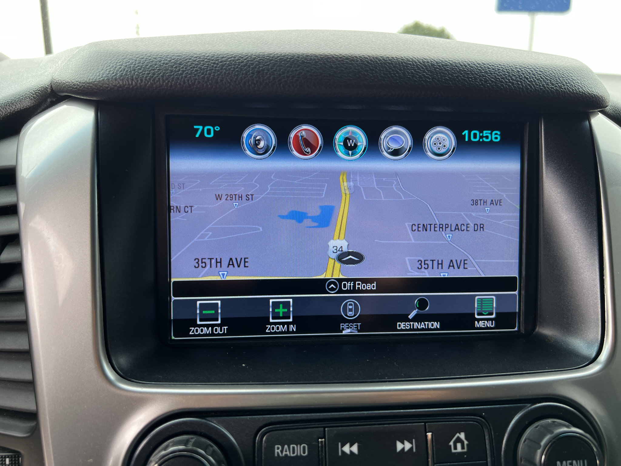 Used 2018 Chevrolet Tahoe Premier AWD/4WD image 18