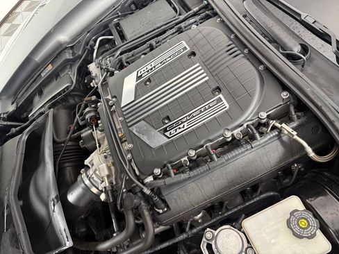 Used 2015 Chevrolet Corvette Z06 w/ 3LZ Preferred Equipment Group RWD image 46