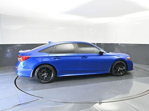 Used 2023 Honda Civic Sport image 15