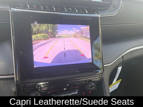 New 2025 Jeep Grand Cherokee Altitude image 16