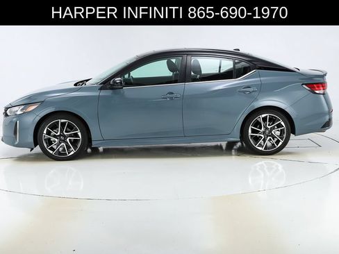 Used 2024 Nissan Sentra SR w/ SR Premium Package FWD image 2
