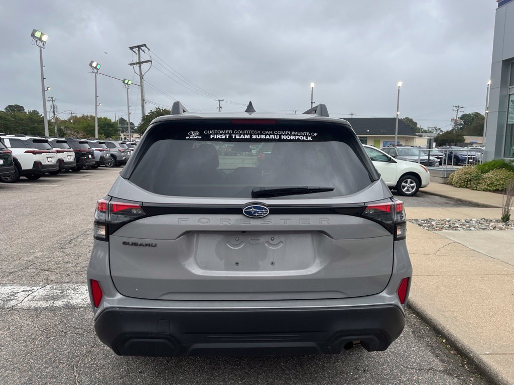 Used 2026 Subaru Forester Premium AWD/4WD image 5