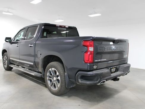 Used 2023 Chevrolet Silverado 1500 High Country w/ Technology Package AWD/4WD image 7