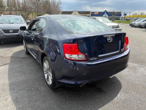 Used 2011 Scion tC FWD image 9