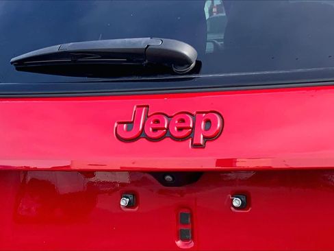 Used 2022 Jeep Compass Limited w/ (RED) Package image 27