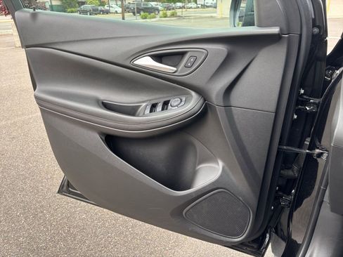 Used 2025 Buick Encore GX Preferred FWD image 18