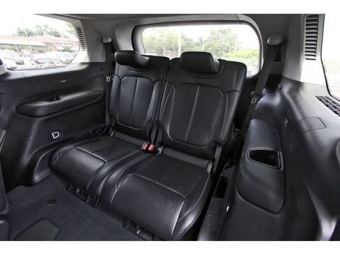 Used 2023 Jeep Grand Cherokee L Limited w/ Trailer Tow Group (B) AWD/4WD image 15