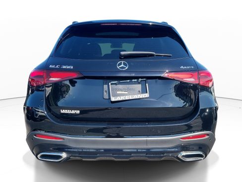 Used 2024 Mercedes-Benz GLC 300 4MATIC image 5