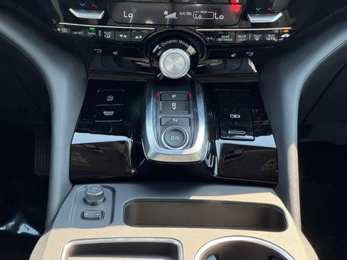 Certified 2026 Acura MDX w/ Technology Package AWD/4WD image 19