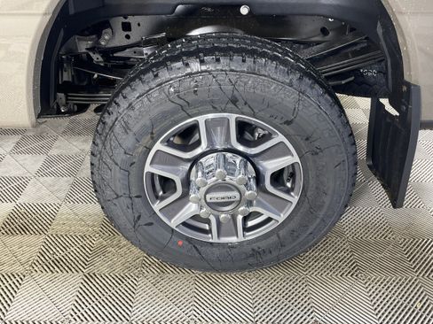 New 2026 Ford F350 4x4 Crew Cab Super Duty image 18